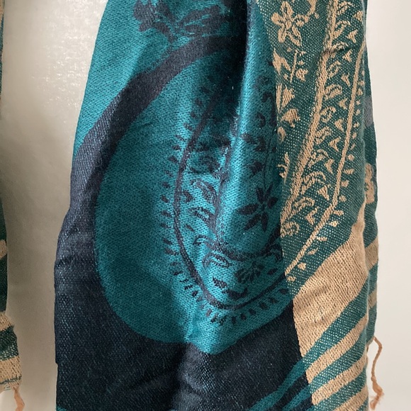 Women's Designer Scarf by Nicole - 100% Pashmina - Picture 4 of 10